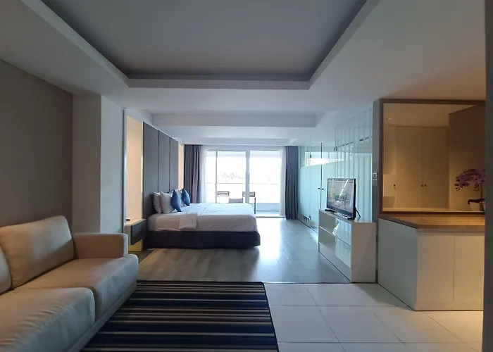 Benoa Sea And ホテル 4*